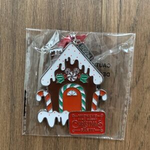 Disney Mickey's Very Merry Christmas Party 2024 Gingerbread House Ornament Holid